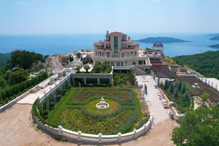 Image of Villa - 11 Bedrooms - 16 Bathrooms for Sale in Montenegro-Sveti Stefan-Montenegro, Image 5