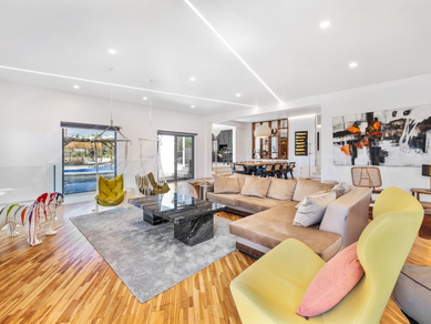 Image of Villa - 6 Bedrooms - 6 Bathrooms for Sale in Faro-Loulé-Portugal, Image 2