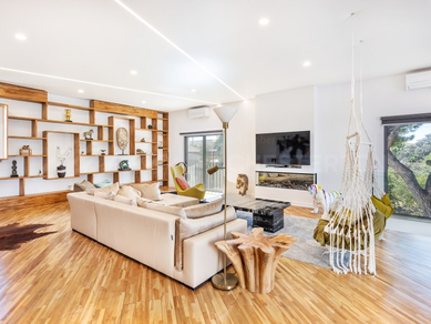 Image of Villa - 6 Bedrooms - 6 Bathrooms for Sale in Faro-Loulé-Portugal, Image 4