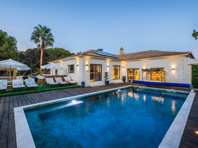 Image of Villa - 6 Bedrooms - 6 Bathrooms for Sale in Faro-Loulé-Portugal, Image 1