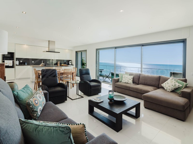 Image of Apartment - 2 Bedrooms - 2 Bathrooms for Sale in Faro-Loulé-Portugal, Image 2